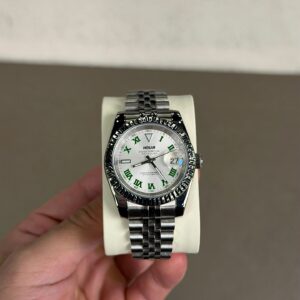 Aurora Hunter Green