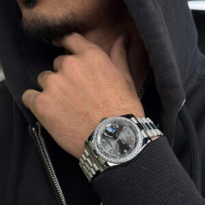 Moonstone Diamond Dial