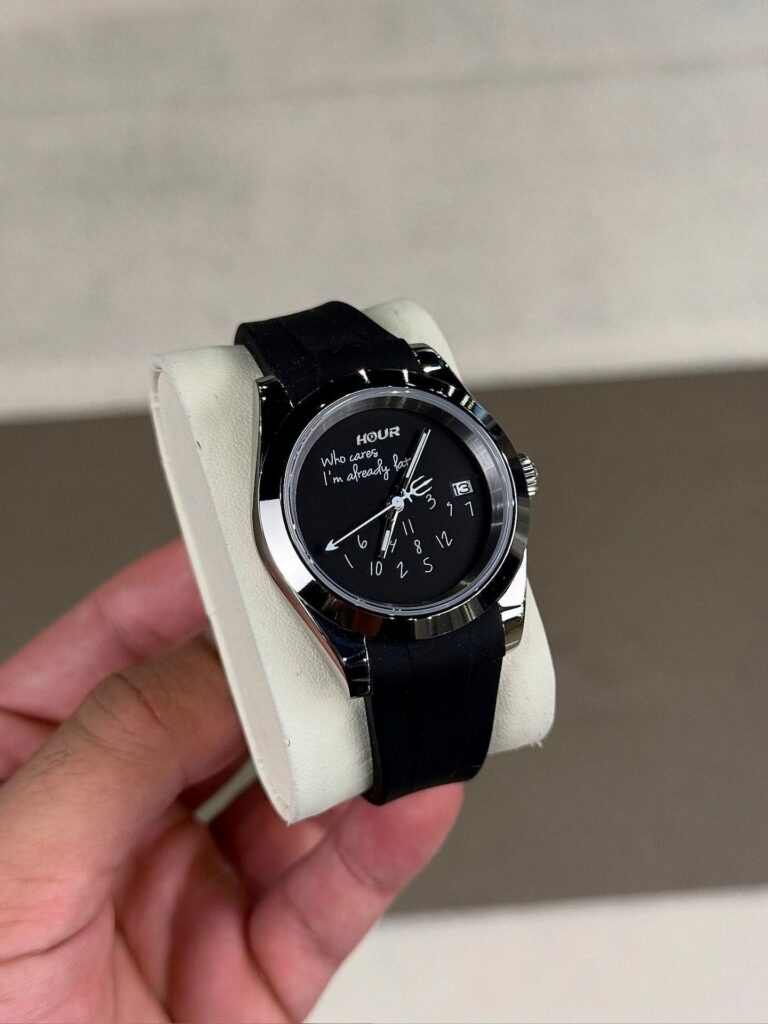 Noir Classic Dial